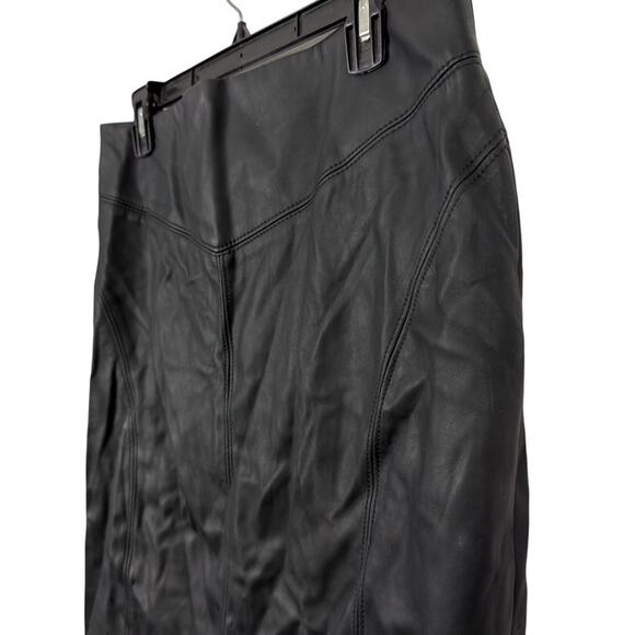 Express Matte Black Faux Leather Stretch Pencil Knee Length Skirt NWT sz 12 - Picture 10 of 16